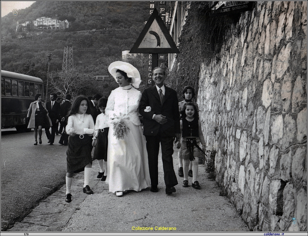 Sposa Liliana Colavolpe e il padre Vincenzo - 1972.jpeg