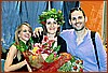 La laurea di Marianna Silva con la sorella Ramona e il fratello Nicola.jpeg
