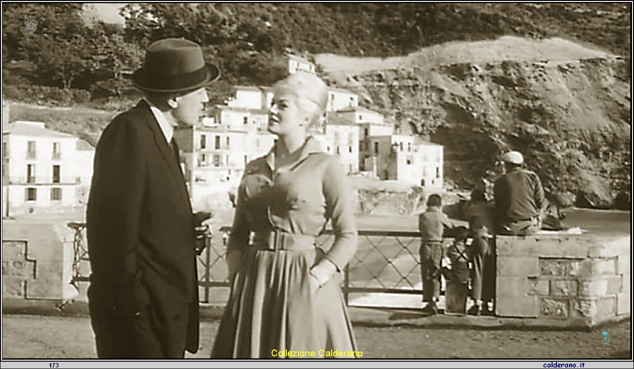 Anita Ekberg al Porto durante le riprese del film 'A porte chiuse' .JPG