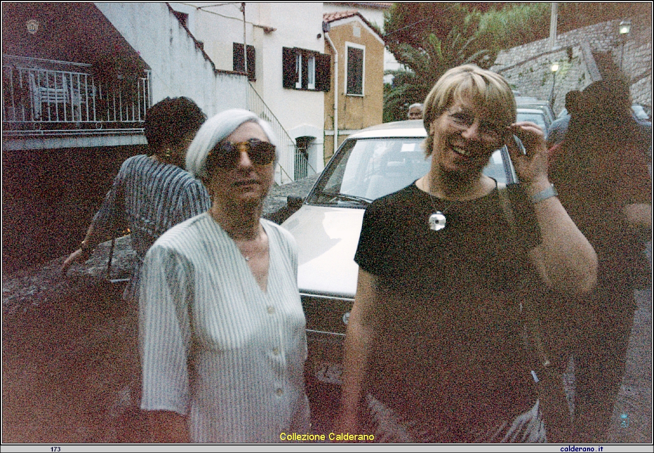 Maria e Maria Santamorena Maggio 2000 4.jpeg