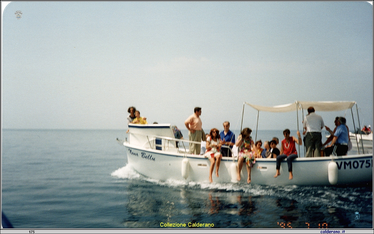 Sopralluogo della Guardia Costiera con la nave Bannock agosto 1995 8.jpeg