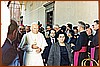Francesco Sisinni con S.S. Giovanni Paolo II e il Ministro Vincenza Bono Parrino  .jpeg