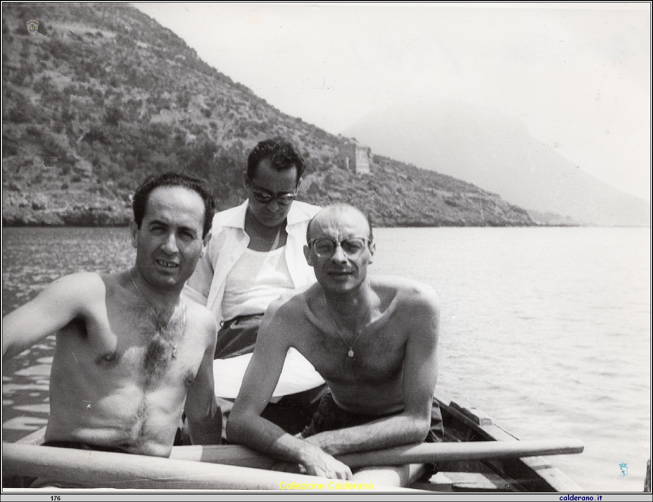 Sulla barca sulla barca al Porto 1961.jpeg