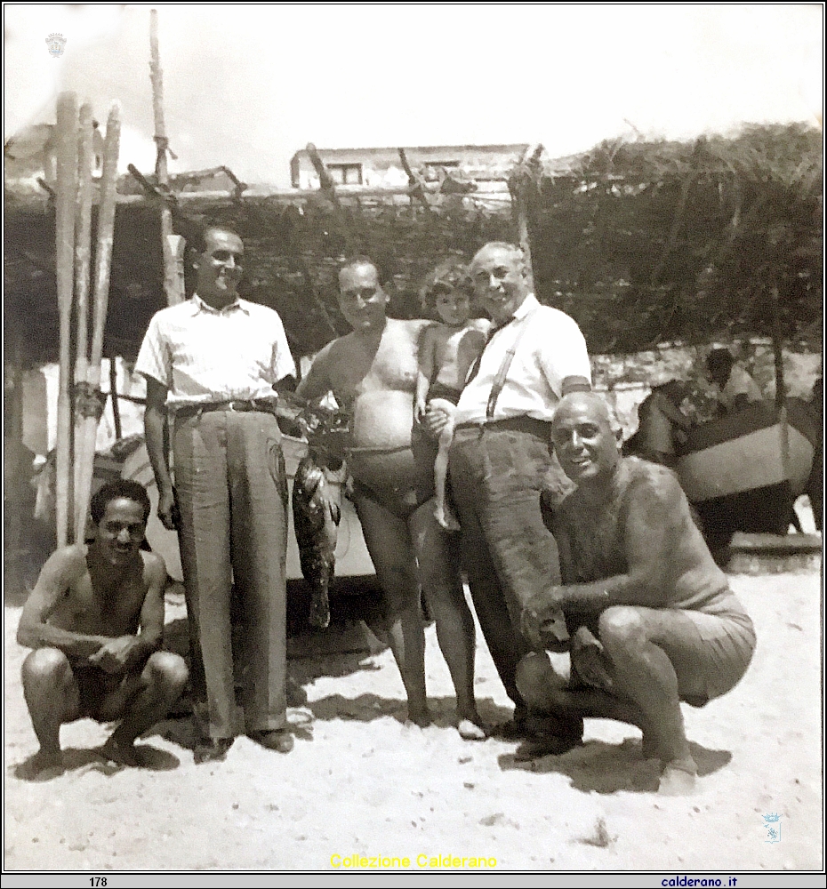 Antonio Cernicchiaro - Casa Lucana - e Biagio Vitolo sulla spiaggia al Porto.jpg