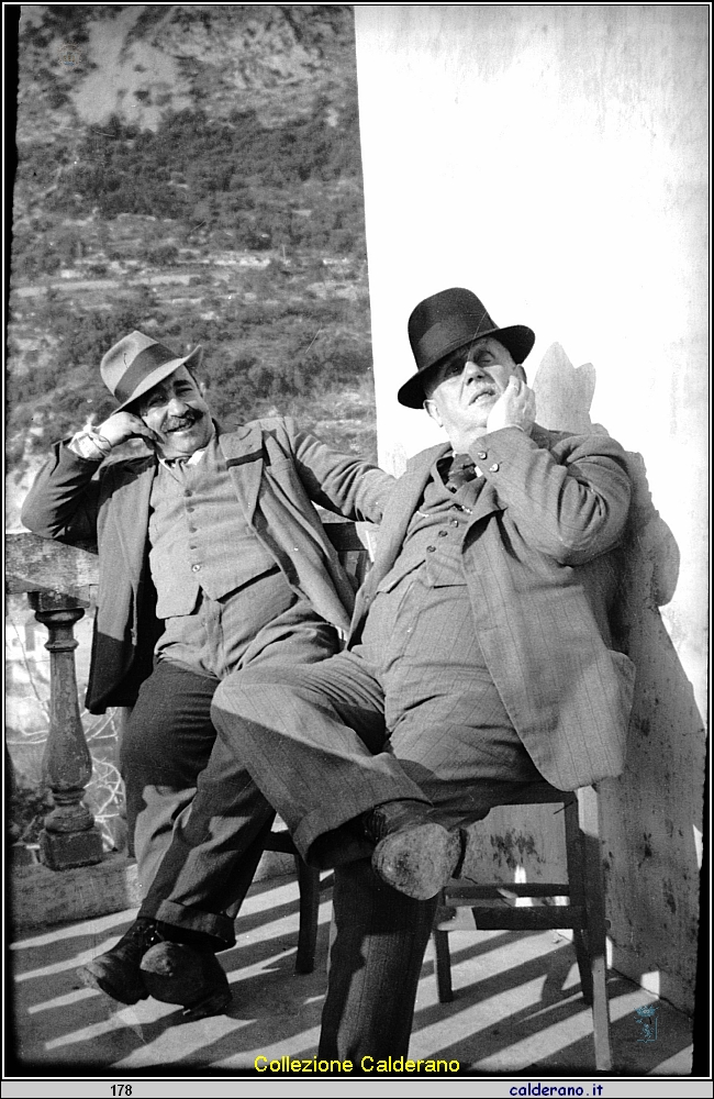 Biagio Vitolo sul terrazzo a prendere il sole.jpeg