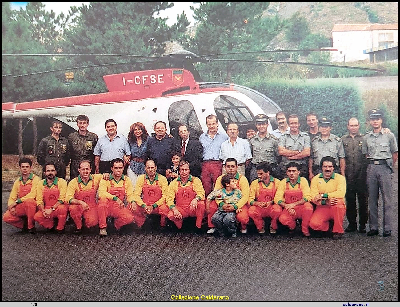 Francesco Sisinni con Corpo Forestale e la Giunta Comunale .jpg