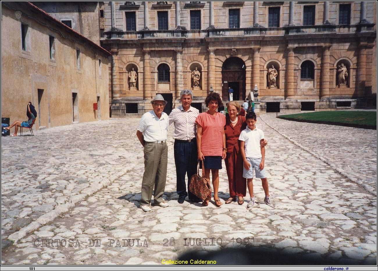 Biagio Oliva con la moglie, Francesco Schettino e Rosa Brando - Certosa di Padula 28-07-1991.jpeg