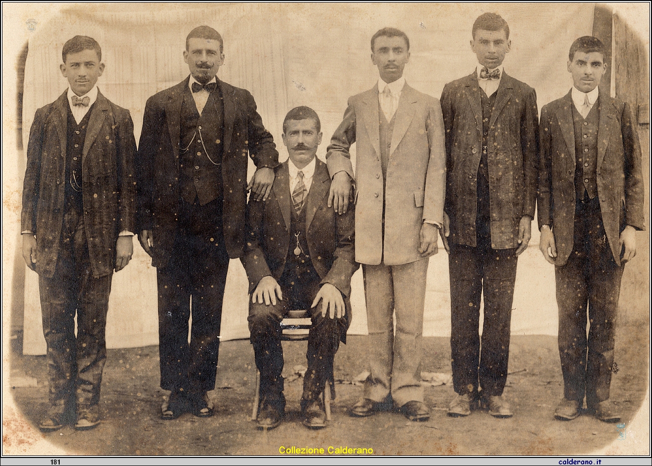 Sconosciuti con Biagio Montesano al centro.jpeg