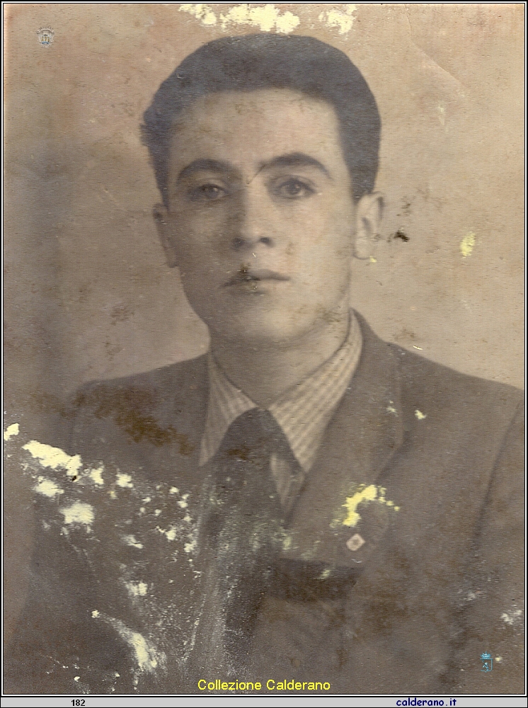 Giovane adulto sconosciuto.jpeg