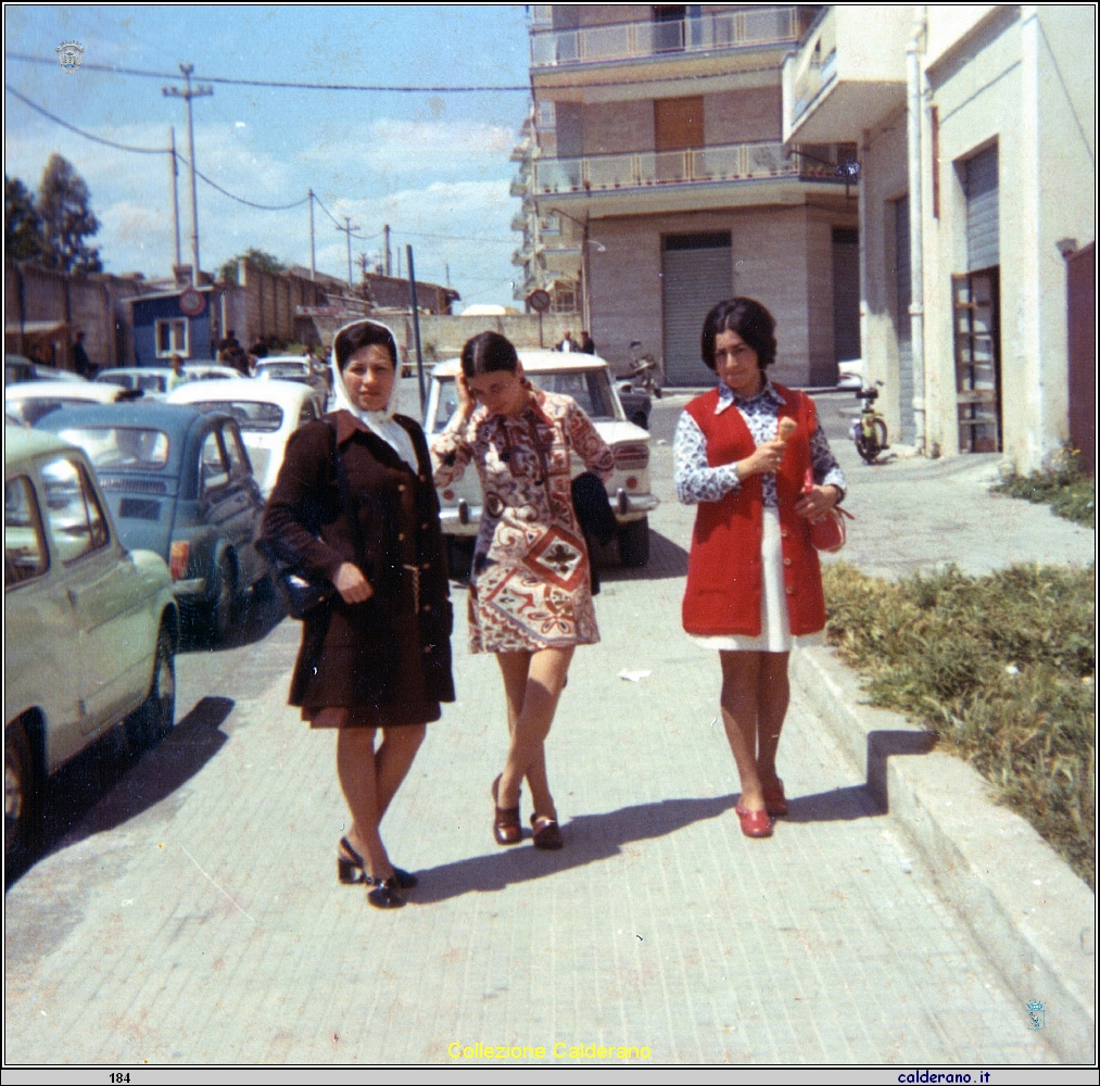 Assuntina Avigliano, Maria e Carmelina Mazzeo 85.jpg