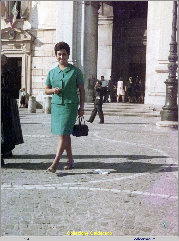 Carmelina Mazzeo davanti la Basilica.jpeg