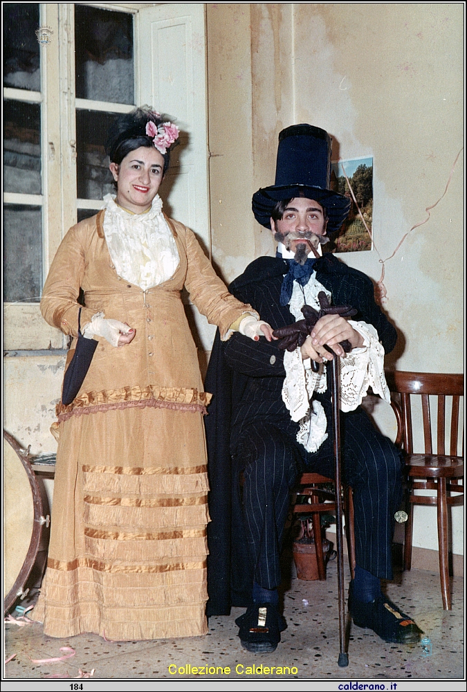 Carmelina Mazzeo e Francesco Brando - carnevale 1970.jpeg