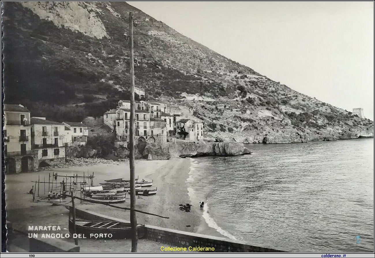 Cartolina - Un angolo del Porto .jpg