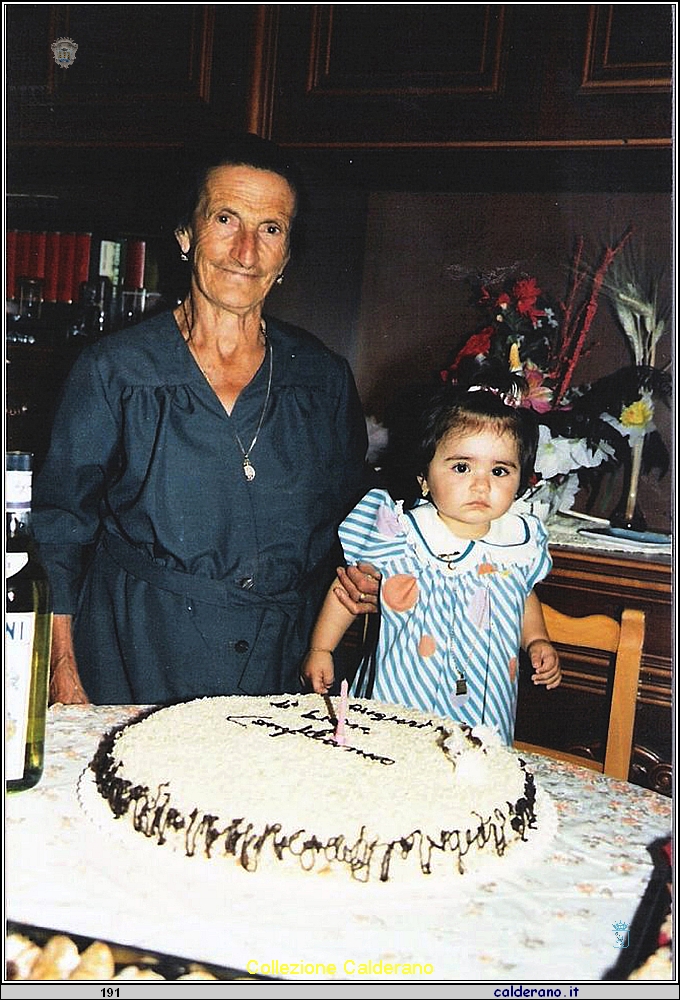 Carmela Barone e la Bisnonna Anna Maimone.jpg