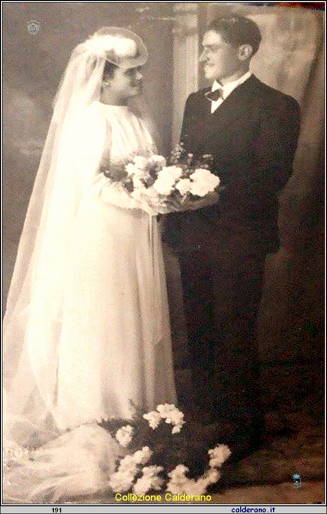Sposi Carmela Albanese e Domenico Pastore 10-10-1948.jpg