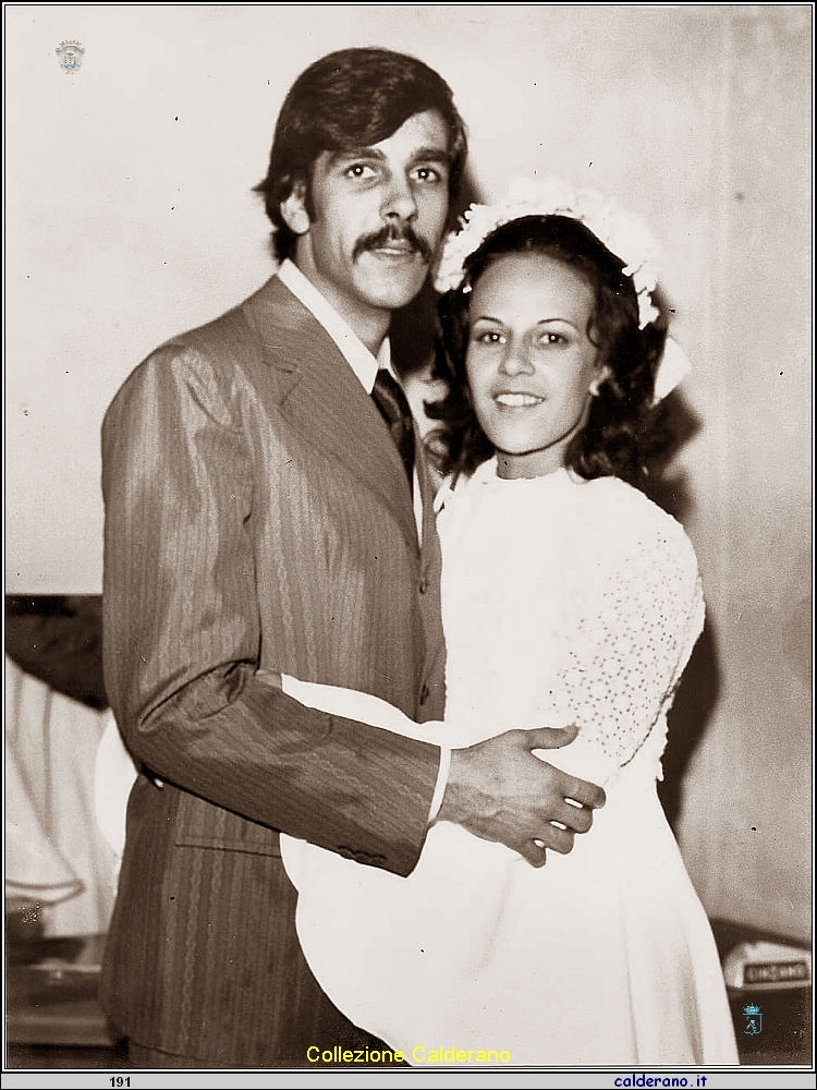 Sposi Waldir da Lima e Maria Aparecida Cici Calderano 26-10-1974 b.jpg