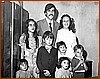 Sposi Waldir da Lima e Maria Aparecida Cici Calderano 26-10-1974 con i nipoti .jpg
