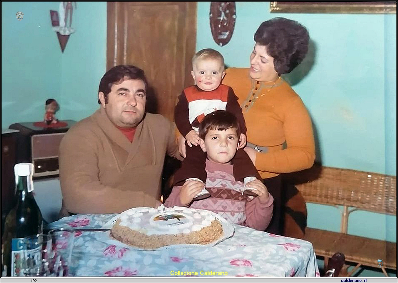 Vincenzo D'Alascio con la sua Famiglia, Giuseppe, Francesco e Giancarla.jpg