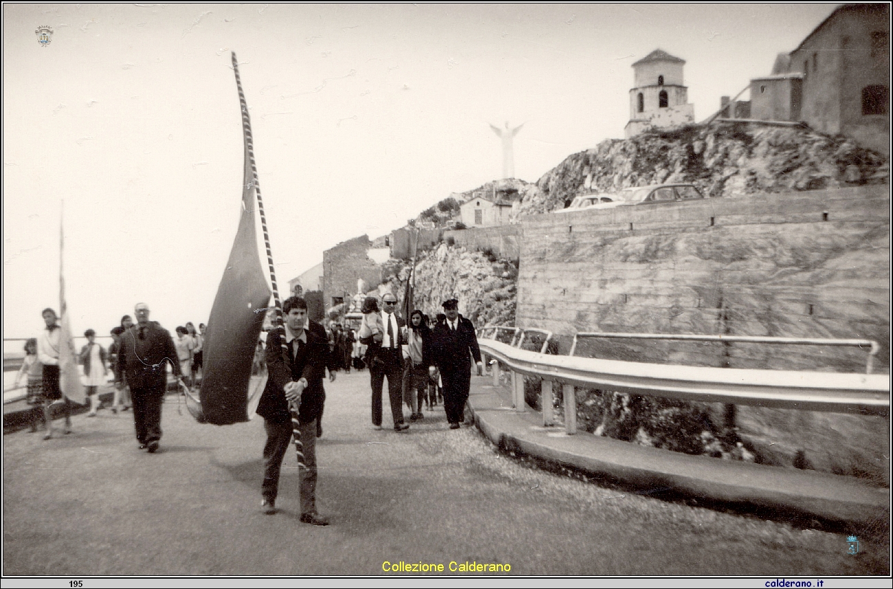 Francesco Schettino con il Palio.jpg