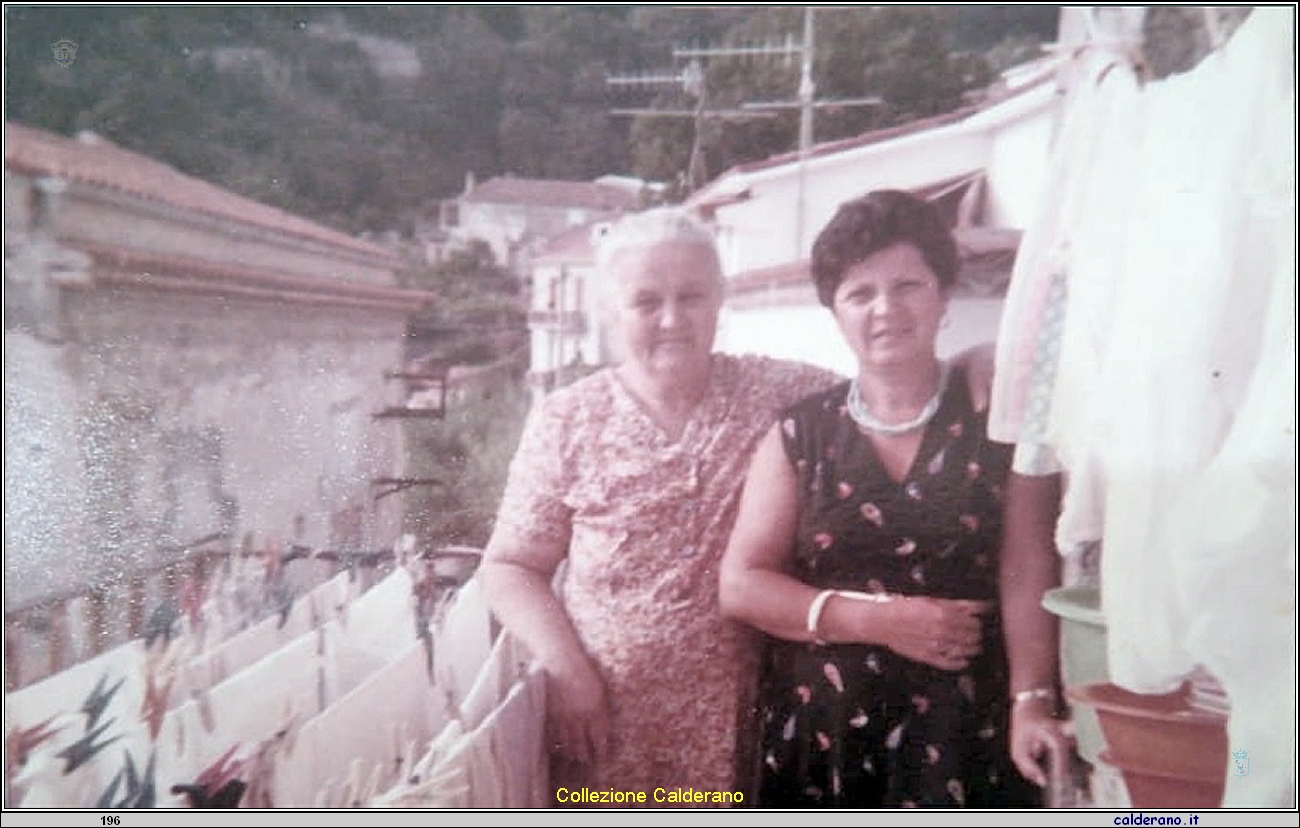 Antonietta e Maria Di Puglia.jpg