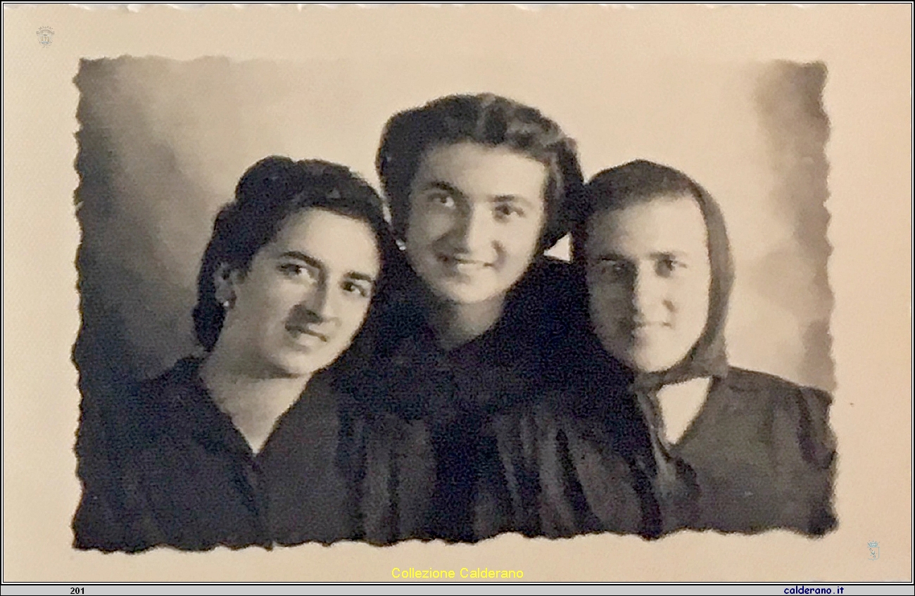 Maria, Amalia e Triestina Luongo (1940 circa).jpeg