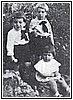 Giuseppe, Vincenzo e Annunziata manzi 1934.jpeg