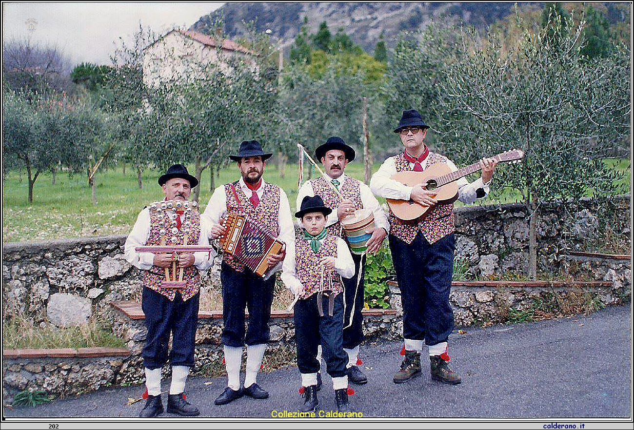 Band folk Marateota 05-09-2015.jpg