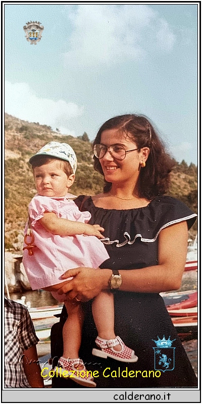 Adriana Nocito con la figlia Paola.jpg