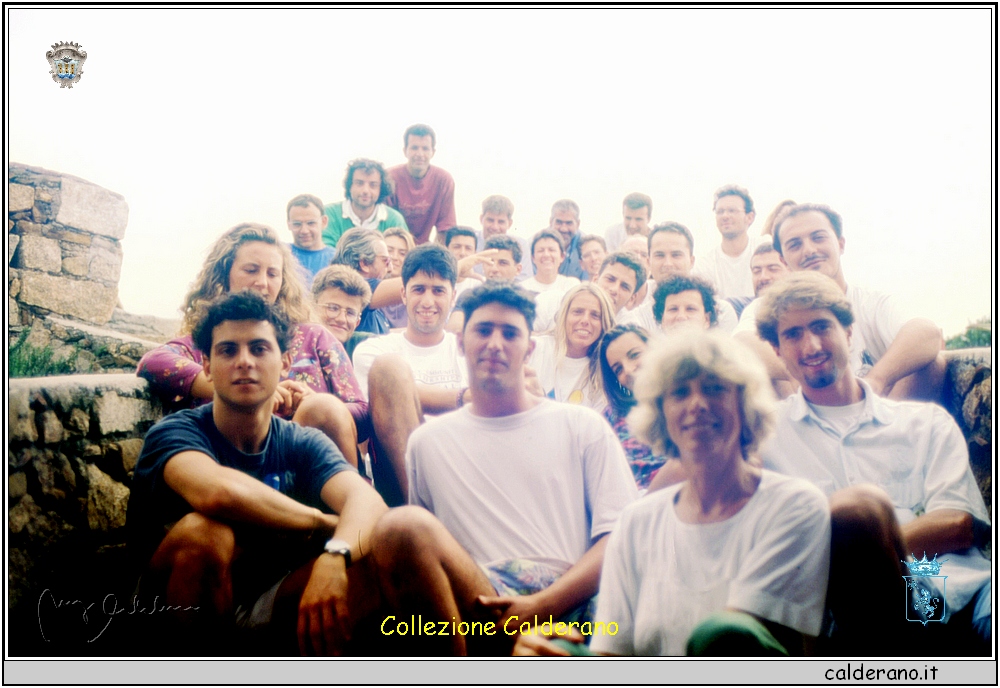 Alessandro con gli allievi del Centro Nautico di Caprera.jpeg
