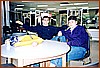 Gianluca De Rosa e Giacomo Ricciardi all'aeroporto di Tunisi - marzo 1988.jpeg