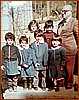 Il Maestro Tonino Schettino con gli alunni.jpg