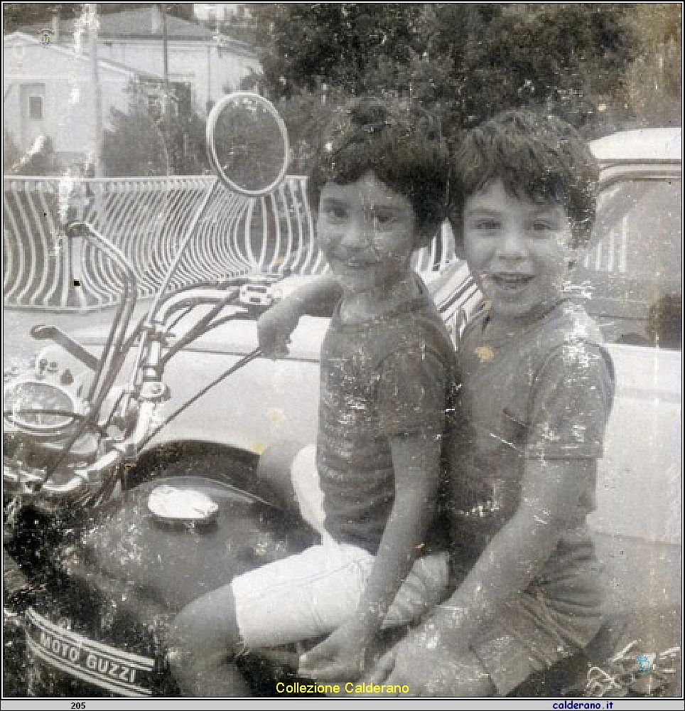 Alessandro e Gregorio sulla California.jpg