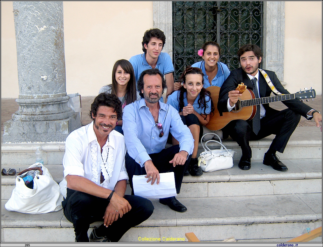 Attori e cantanti con Alessandro Gassmann e Rocco Papaleo - 2010.JPG