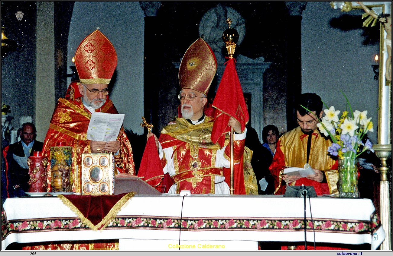 Celebrazione Eucaristica nella Basilica di San Biagio di S.E. Nerdes Bedros XIX Patriarca degli Armeni Cattolici della Cilicia - 2001.jpg