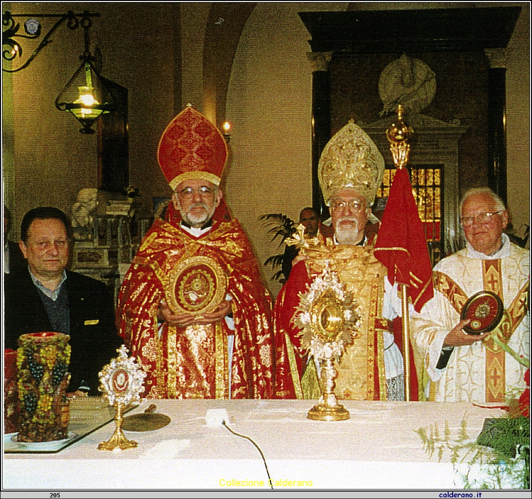 Luigi Pastorino, Mons Borghossion, Patriarca Nerses Bedros XIX e Padre Gennaro.JPG