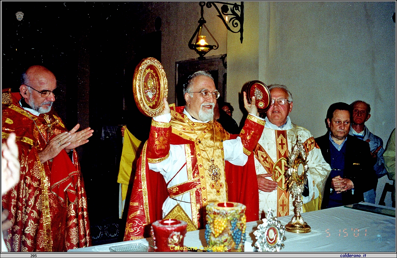 Mons Borghossion, Patriarca Nerses Bedros XIX, Padre Gennaro e Luigi Pastorino 2001.jpg