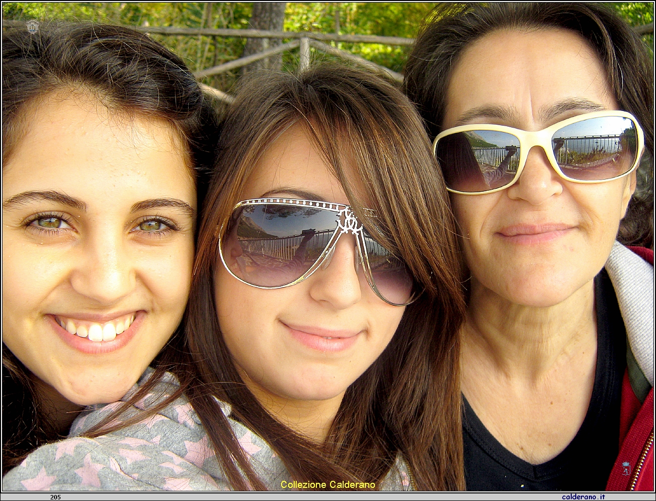 Serena ed Elena Cernicchiaro e Marirosa Schettino .JPG