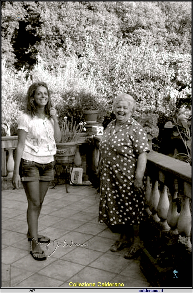 Biagina Maimone e Jolanda Latella.jpg