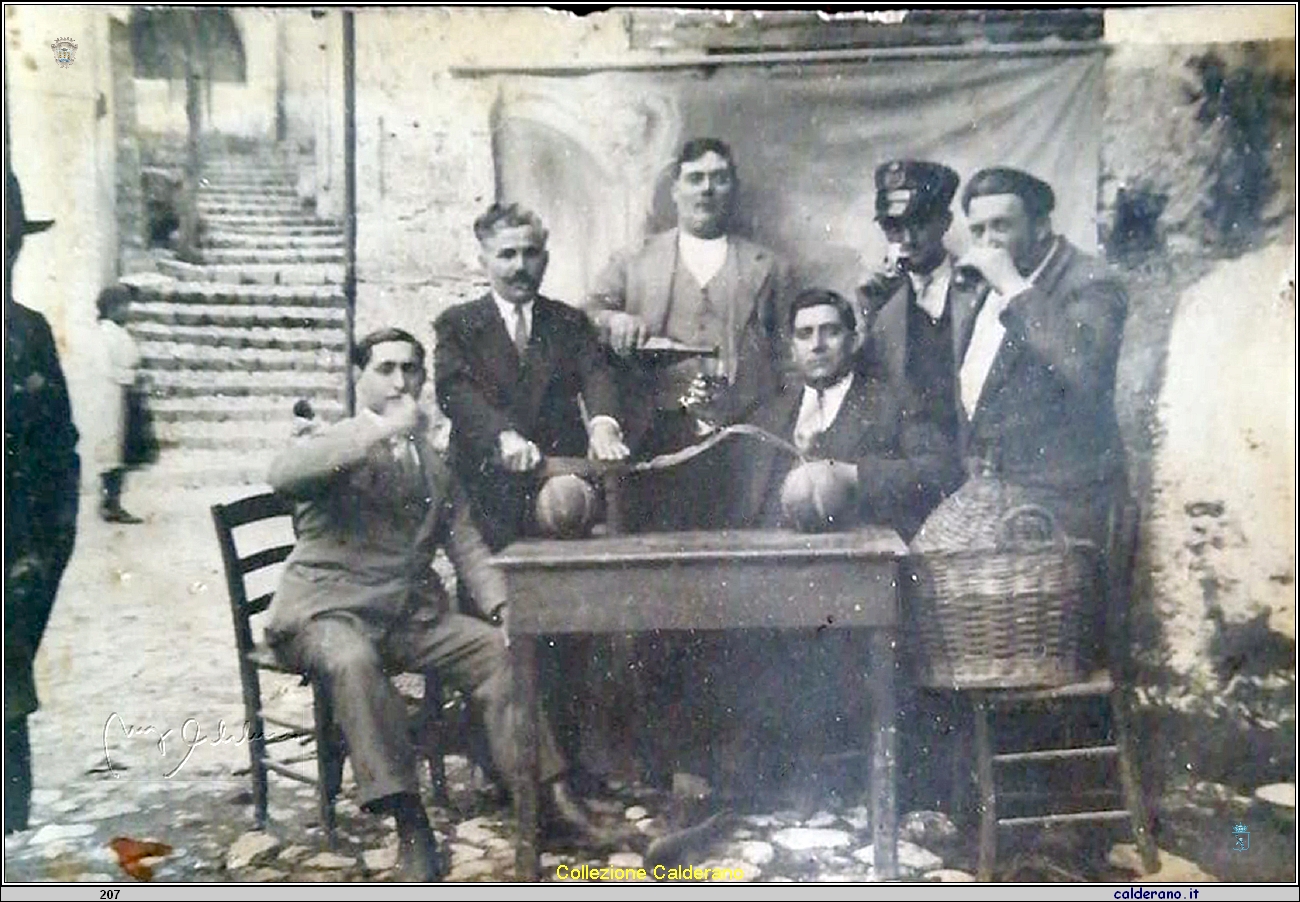 Giacomo La Torre al cenro.jpg