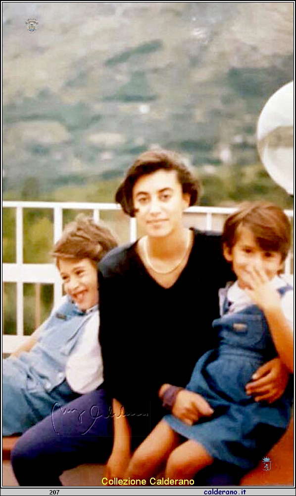 Mariangela, Josephine e Aurora Martino - 08-03-1996.jpg