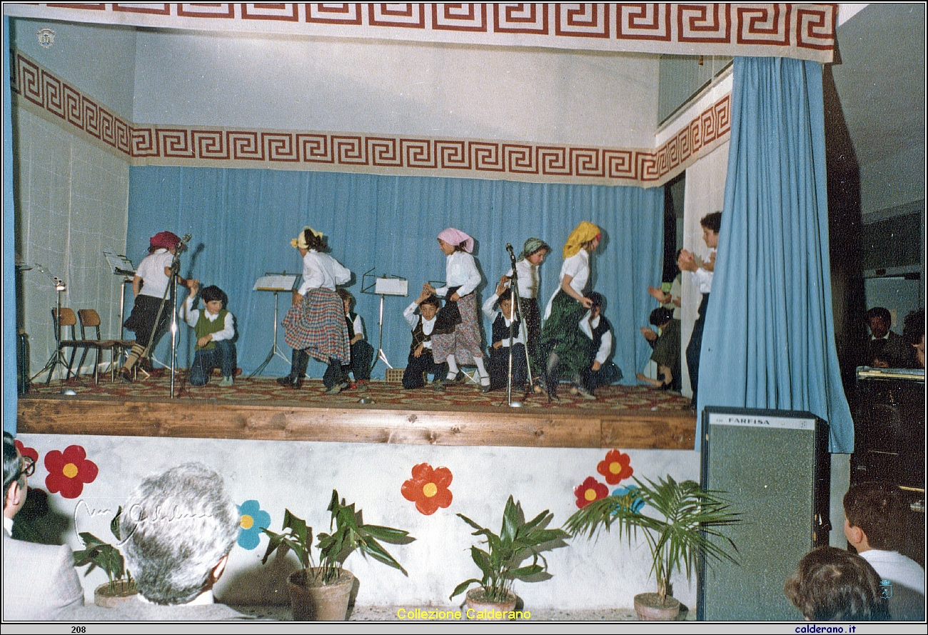 Saggio Scolastico 1988 01.jpeg