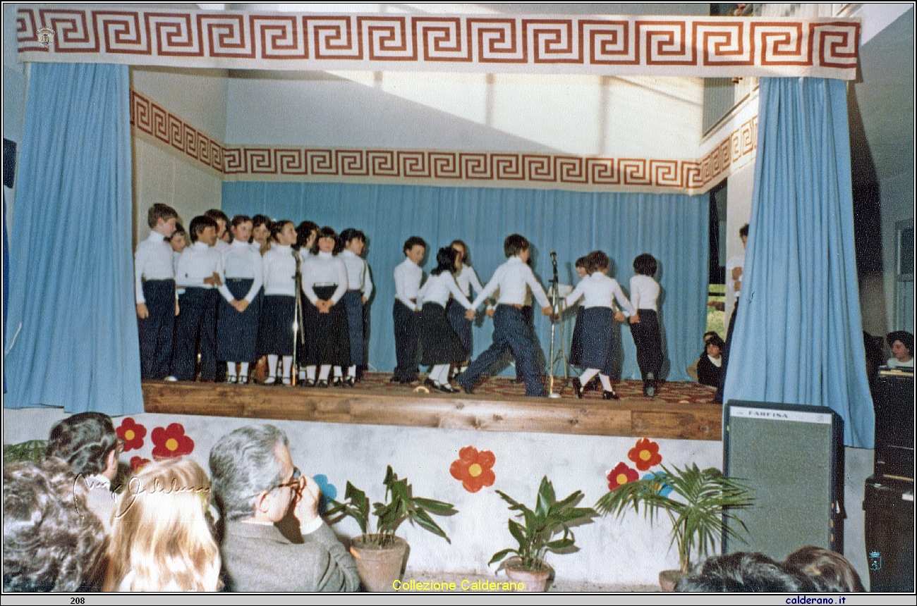Saggio Scolastico 1988 13.jpeg