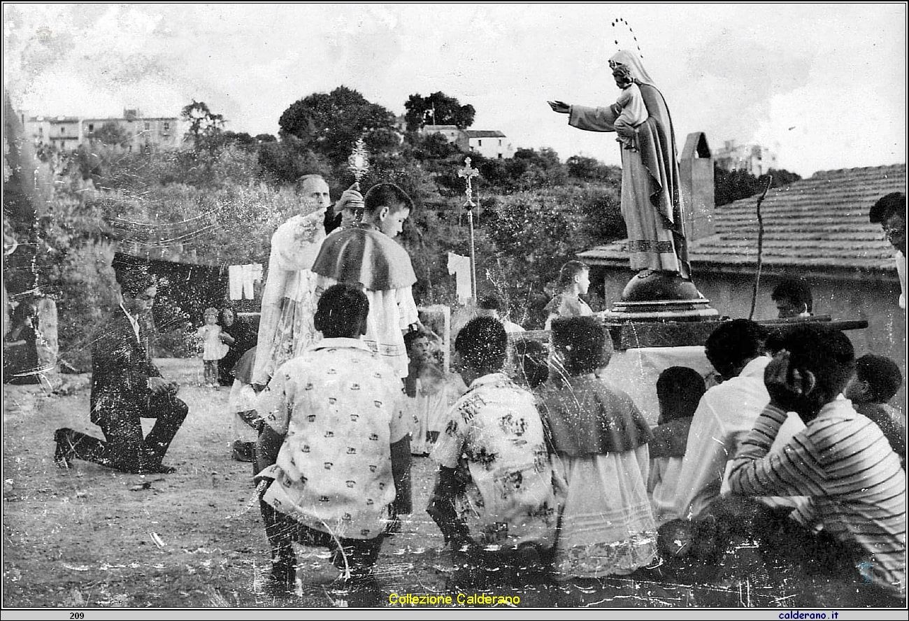 Processione Madonna delle Grazie a Fiumicello 1961.jpg