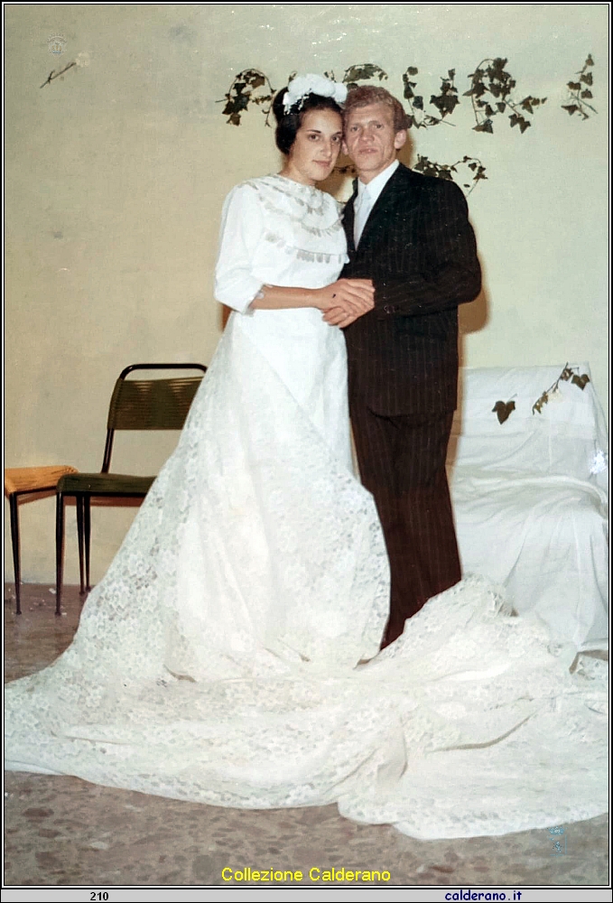 Domenico Spagnolo con la moglie Sposi 1970.jpg