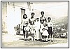Prima Comunione Gabriella Labanchi con Nunu Calabretta, Maria Carmela, Titina, Roberto e la sorellina, M. Schettino e M. Collutiiis 21-06-1970.jpg