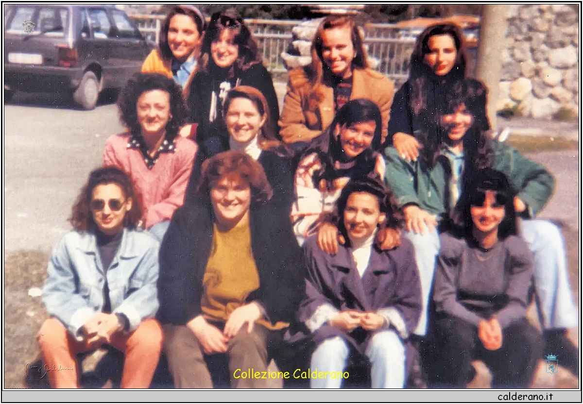 Alunne dell'IPSSC 1993.jpg