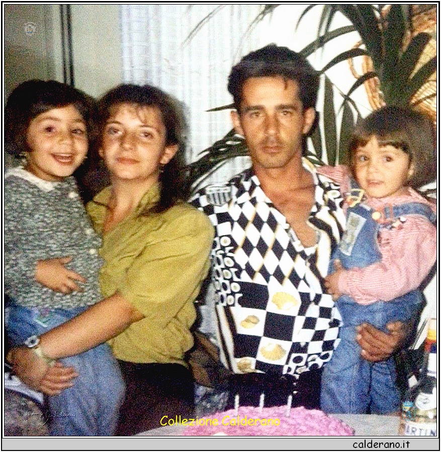 Lello Michelangelo Maimone con la famiglia.jpg