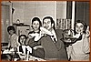 Brindisi e il panettone con Raffaele, Gina e Maria Avigliano, Francesco Gambardella e Carmela Zietta Avigliano img475.jpg