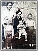 Carolina Romana Di Puglia con i figli Claudia, Giuseppe, Guglielmo e Pellegrino 1956.jpg