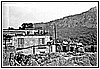 Ragazzi sulla rotonda del Porto.jpg